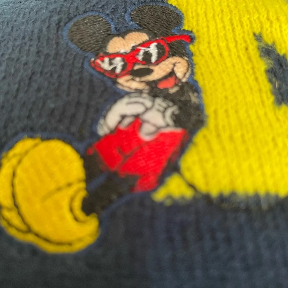 Disney Mickey Mouse Officially Licensed 4pc winter hat scarf gloves unisex kids